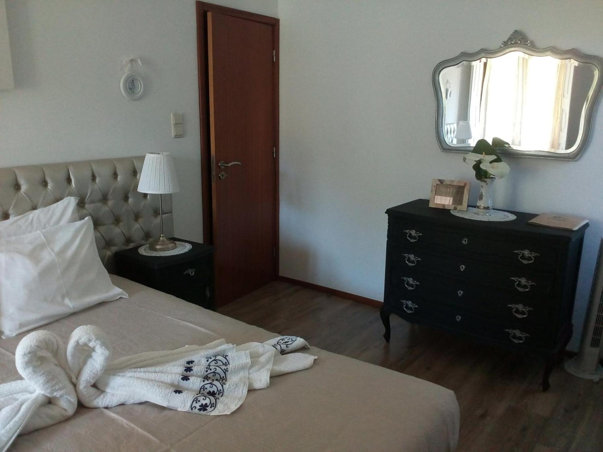 Casa Do Escoivo Hotel Loivos da Ribeira Luaran gambar