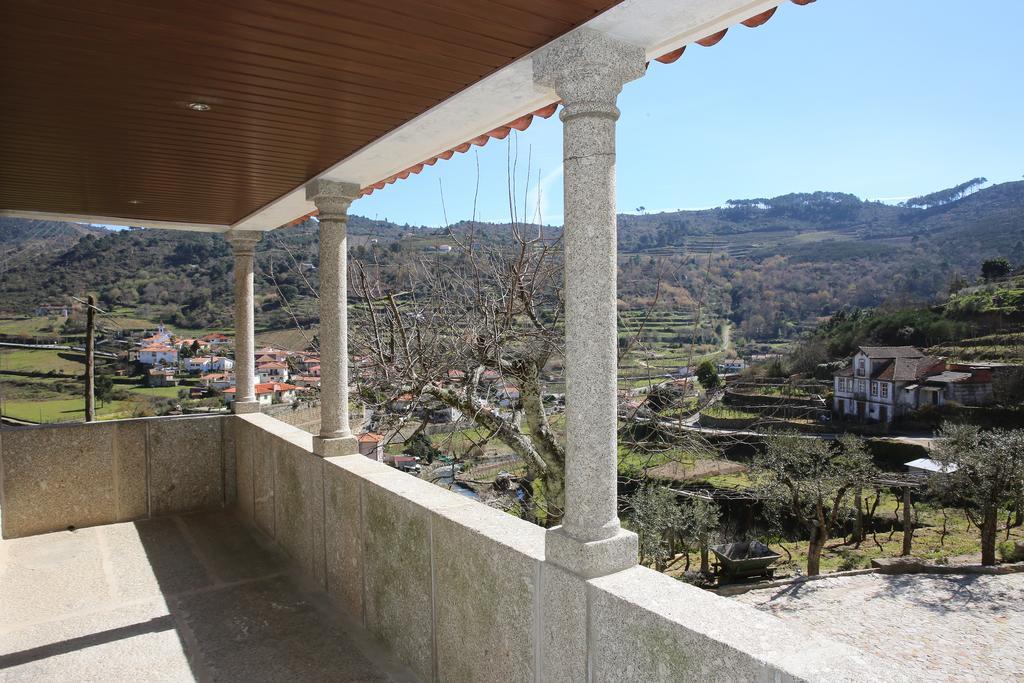 Casa Do Escoivo Hotel Loivos da Ribeira Luaran gambar