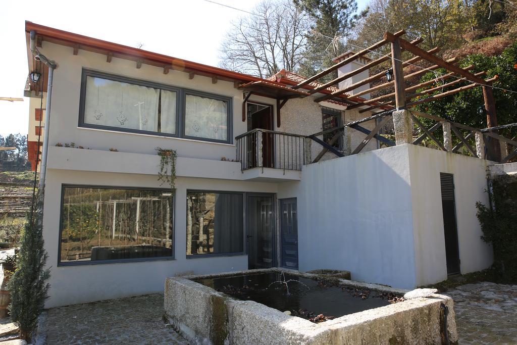Casa Do Escoivo Hotel Loivos da Ribeira Luaran gambar