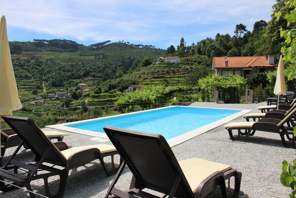 Casa Do Escoivo Hotel Loivos da Ribeira Luaran gambar