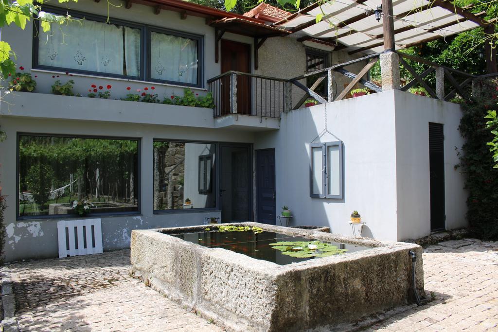 Casa Do Escoivo Hotel Loivos da Ribeira Luaran gambar